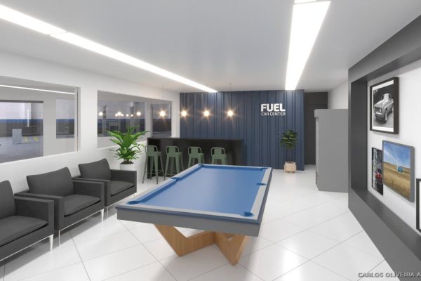 Área de espera moderna com cadeiras pretas, uma mesa de bilhar azul, uma planta, fotos de carros emolduradas e um balcão de bar com iluminação clara - um exemplo de arquitetura para oficinas automotivas com linhas limpas e design elegante no FUEL CAR CENTER.